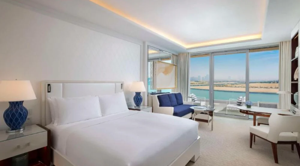 King Deluxe Room with Sea View at Waldorf Astoria Doha Lusail