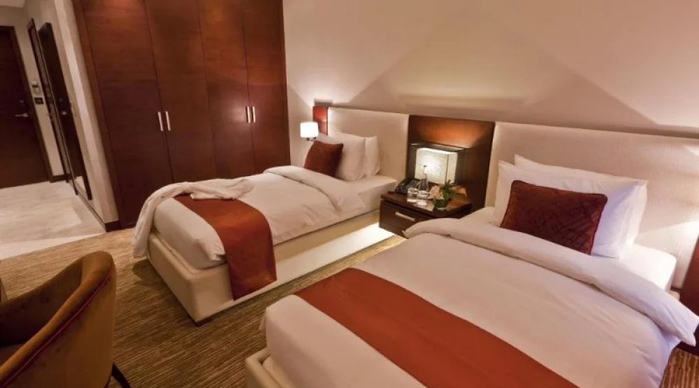 Classic Twin Room at Zubarah Hotel