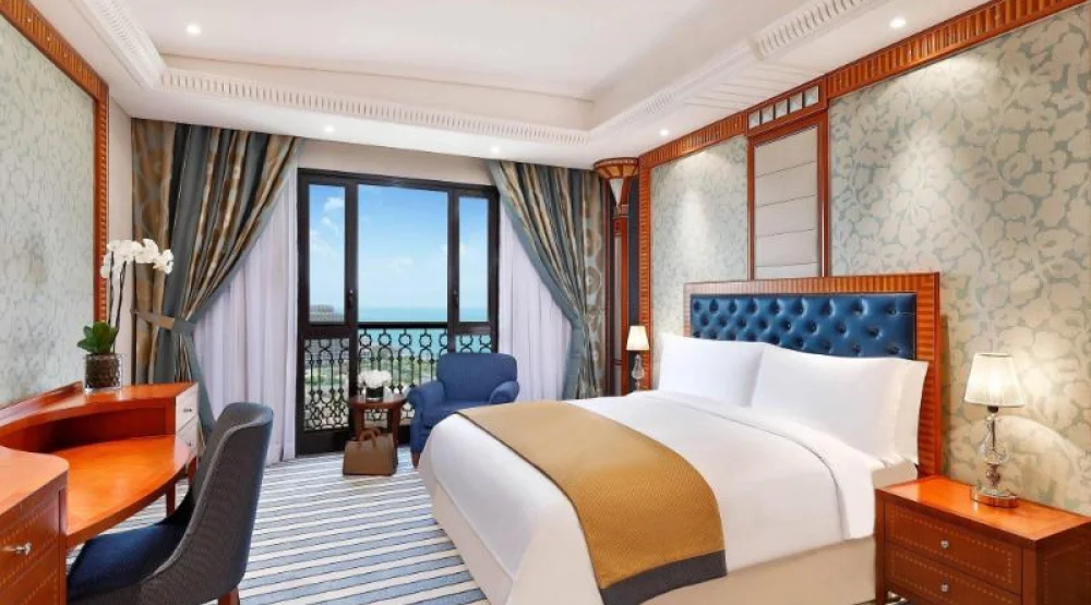 Deluxe Guest Room, One King, Partial Sea View at The Ritz-Carlton Jeddah