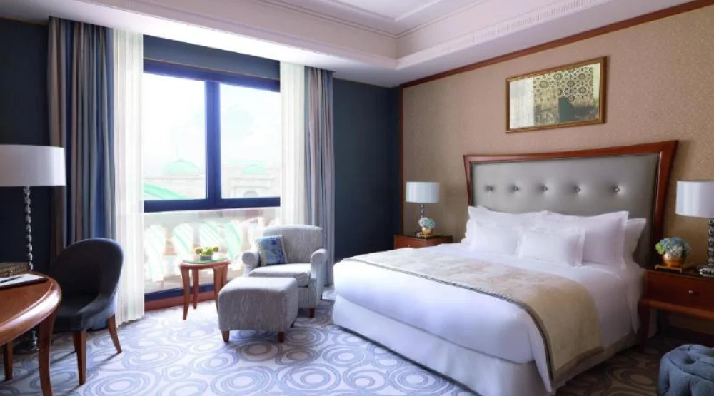 Guest Room, One King at The Ritz-Carlton Riyadh