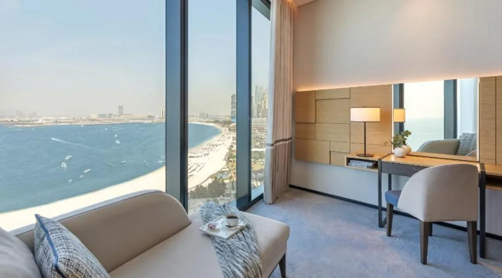 Deluxe Sea View Room with Floating Breakfast Once Per Stay at Address Beach Resort Dubai