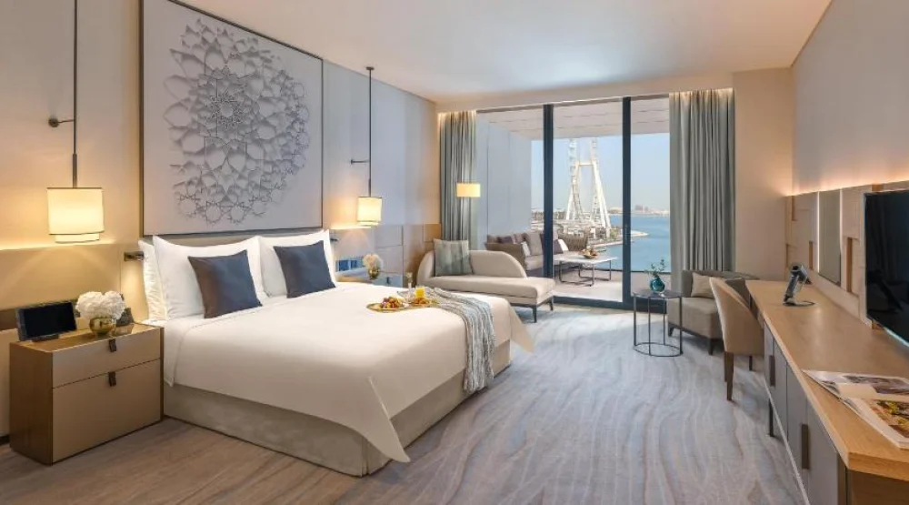 Club One Bedroom Executive Sea View Suite & World's Highest Infinity Pool Access at Address Beach Resort Dubai