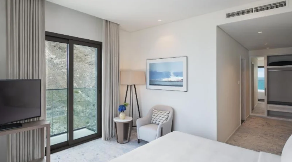 Suite Pool View at Address Beach Resort Fujairah