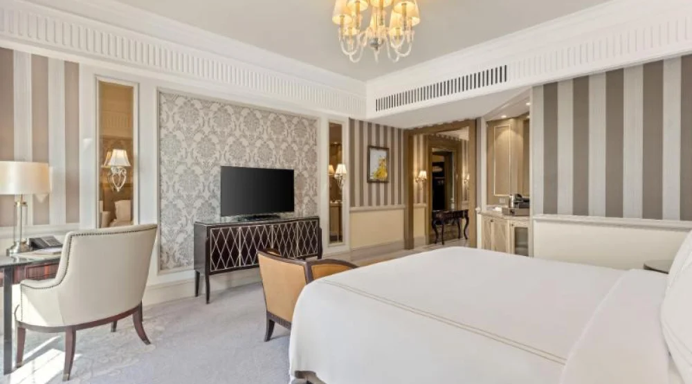 King Grand Deluxe Room at Al Habtoor Palace Preferred Hotels & Resorts