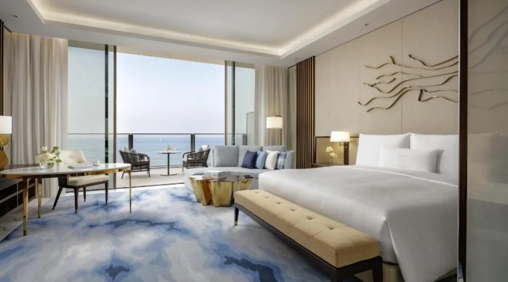 Royal Club King Sea View - Royal Club access with breakfast, all-day premium champagne & high-tea at Atlantis The Royal