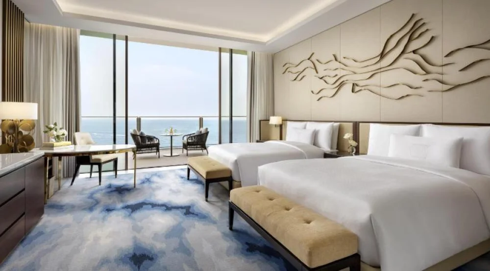 Royal Club Queen Sea View - Royal Club access with breakfast, all-day premium champagne & high-tea at Atlantis The Royal