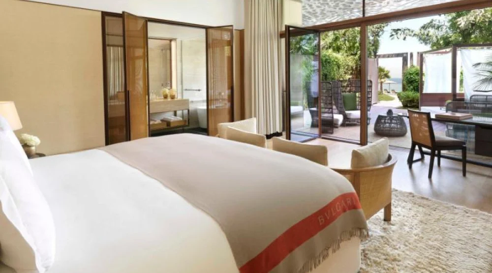 Garden Room, Guest Room, One King, Patio at Bvlgari Resort Dubai