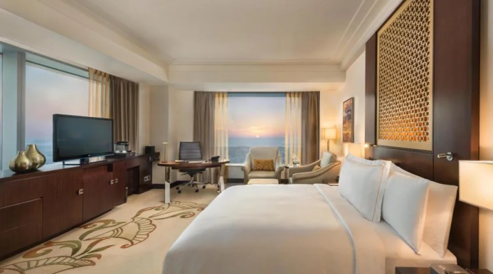 King Executive Suite - Lounge Access at Conrad Dubai