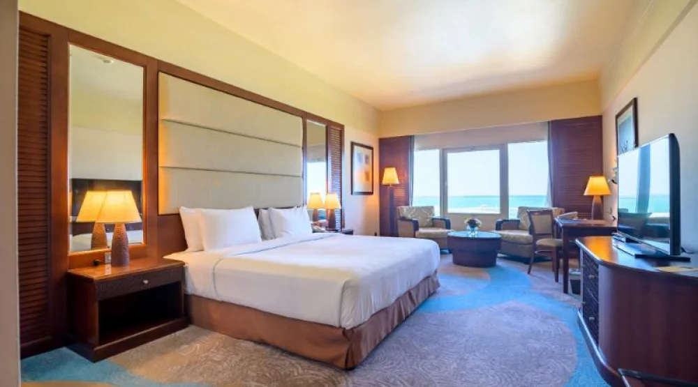 Deluxe Room at Danat Jebel Dhanna Resort