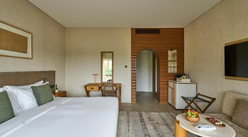 Deluxe King Room at ERTH Abu Dhabi Hotel