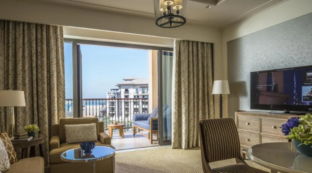 Four Seasons Sea View Suite with King Bed at Four Seasons Resort Dubai At Jumeirah Beach