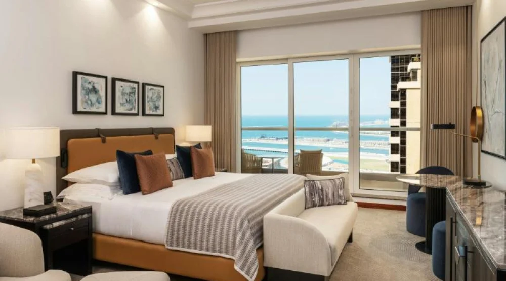 Superior Deluxe Room at Grosvenor House A Luxury Collection Hotel