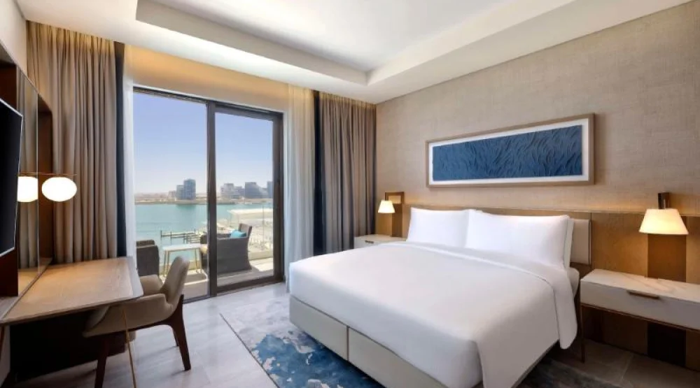 King One Bedroom Suite at Hilton Abu Dhabi Yas Island