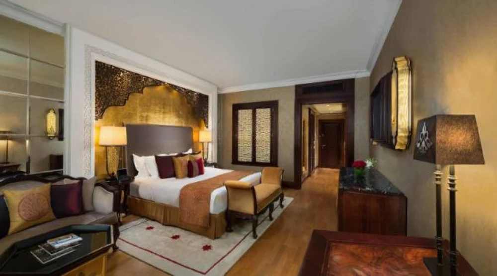 Deluxe Family Sea View room at Jumeirah Zabeel Saray