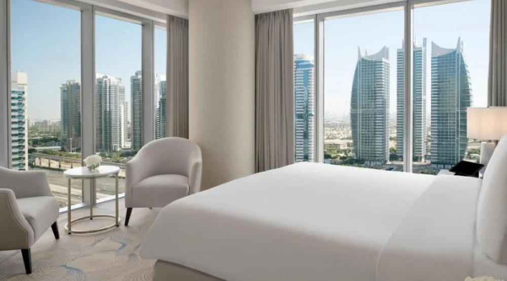 Premier, Club Level, Suite, One King, Sofa Bed, City View at JW Marriott Hotel Marina