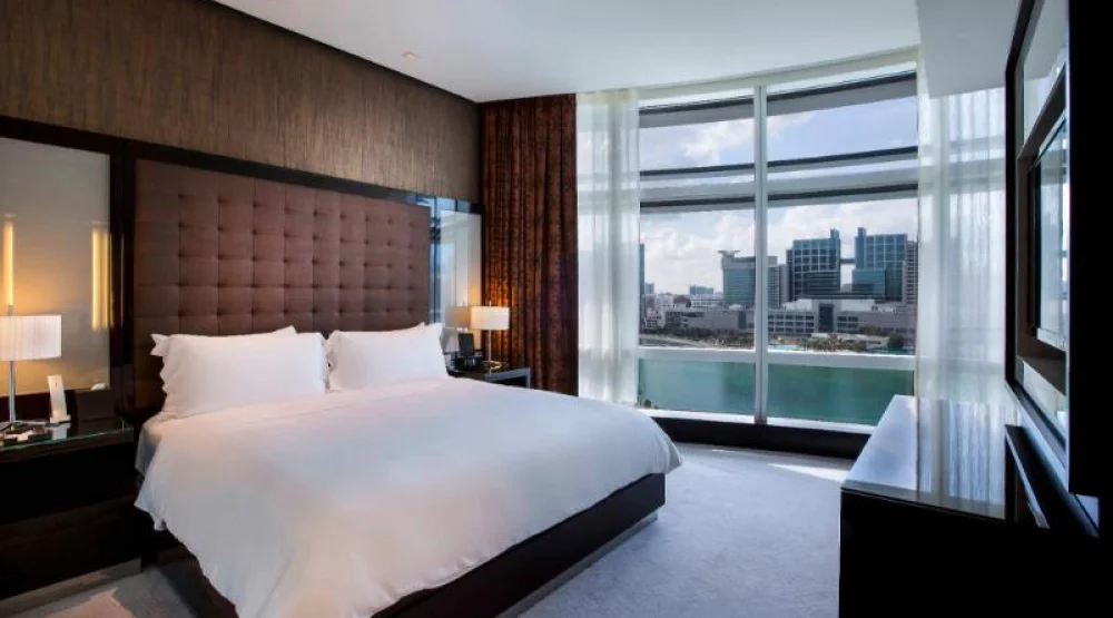 Premier Suite - Skyline View at Rosewood Abu Dhabi