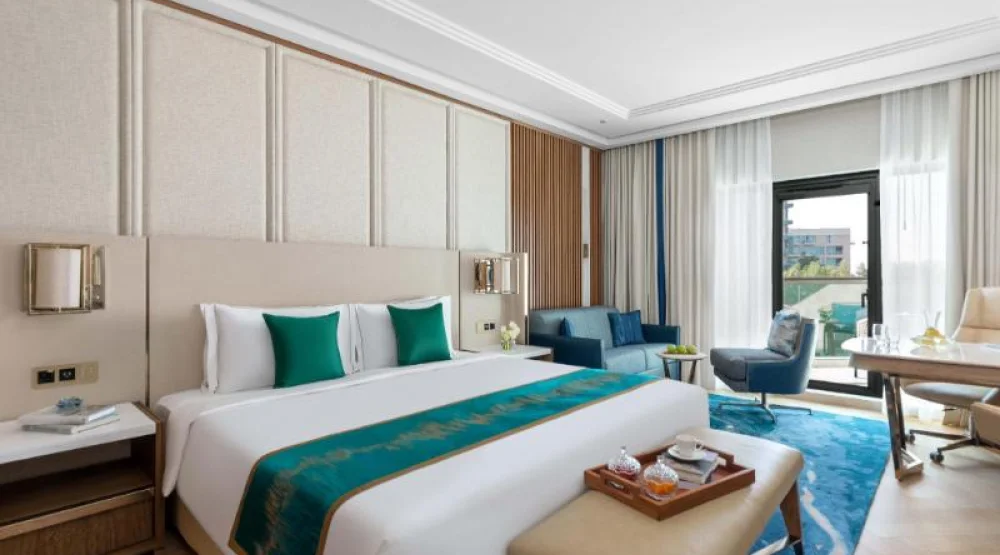 Luxury Family Room King Bed at Taj Exotica Resort & Spa The Palm Dubai