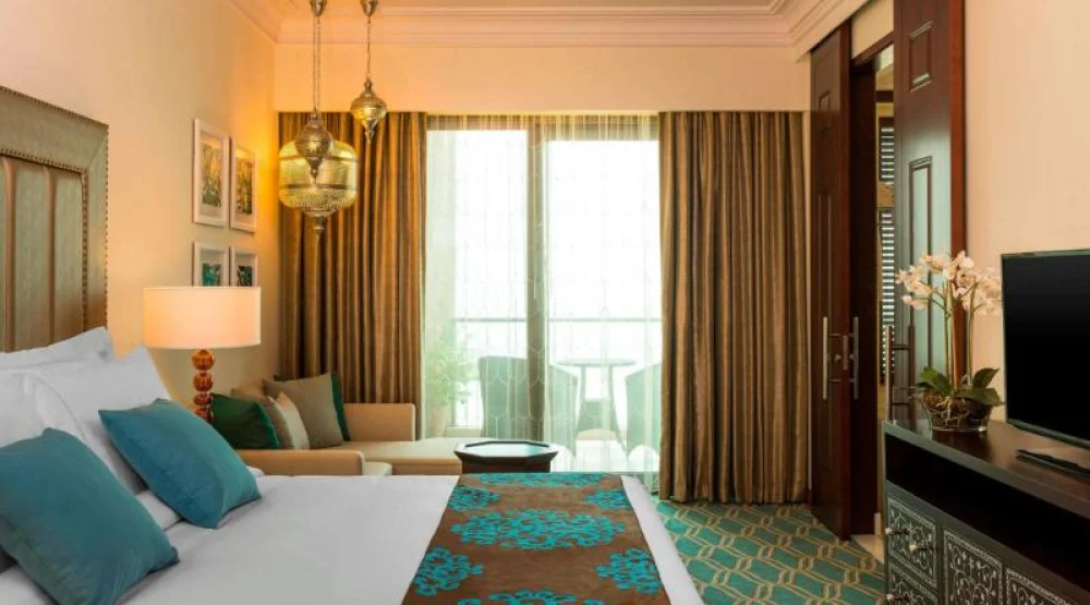 Deluxe Guest Room, One King, Sea View, Balcony at The Ajman Saray A Luxury Collection Resort