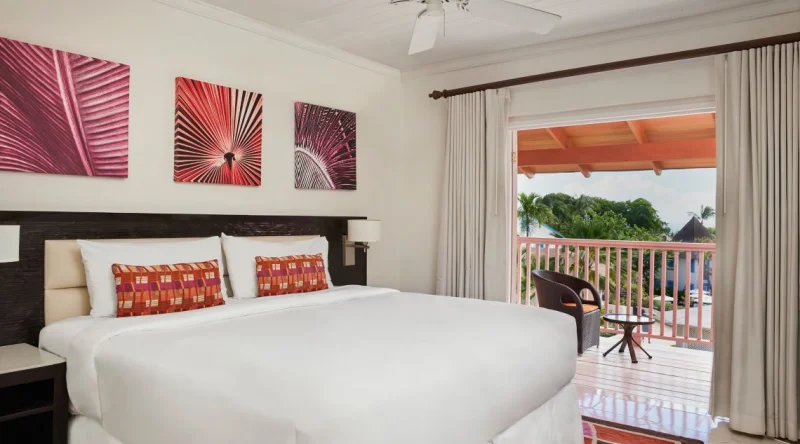 One Bedroom Suite Ocean View at Crystal Cove by Elegant Hotels