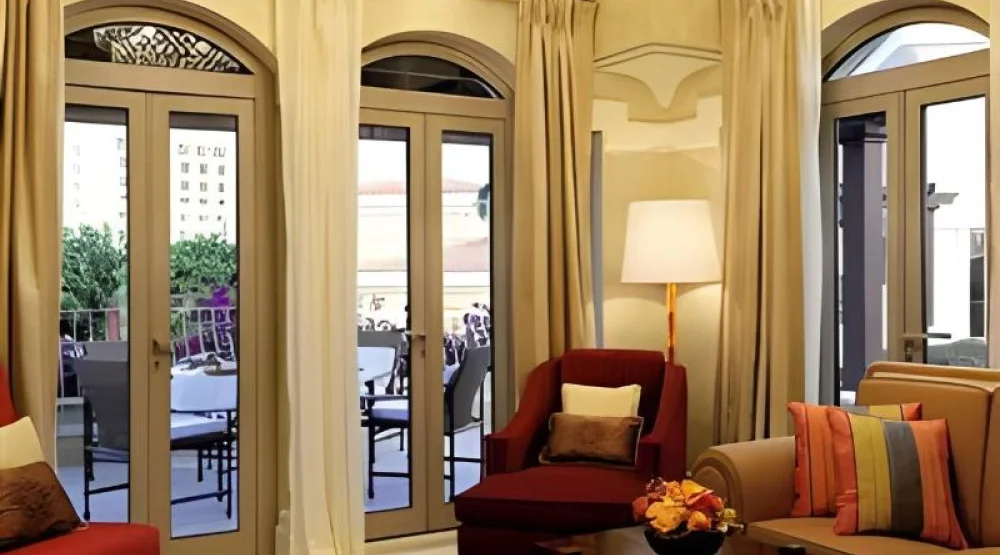 Garden Suite, One Bedroom Suite, One King, Sofa Bed, Garden View, Garden Area, Terrace at The Ritz-Carlton Abu Dhabi Grand Canal