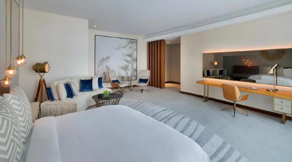 Deluxe Suite, Suite, One King, Dubai Downtown View at The St. Regis Downtown Dubai