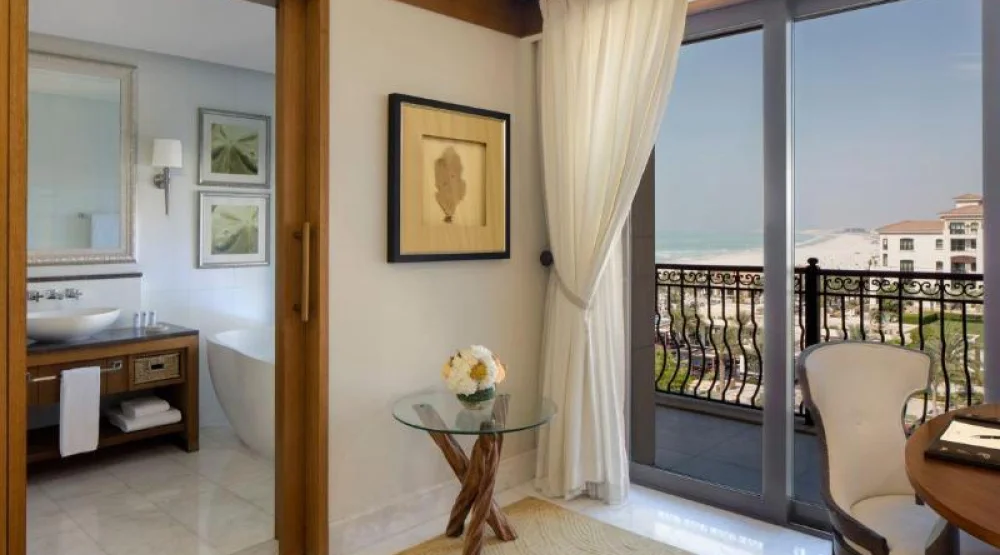 Superior, Guest Room, One King, Garden View, Balcony at The St. Regis Saadiyat Island Resort