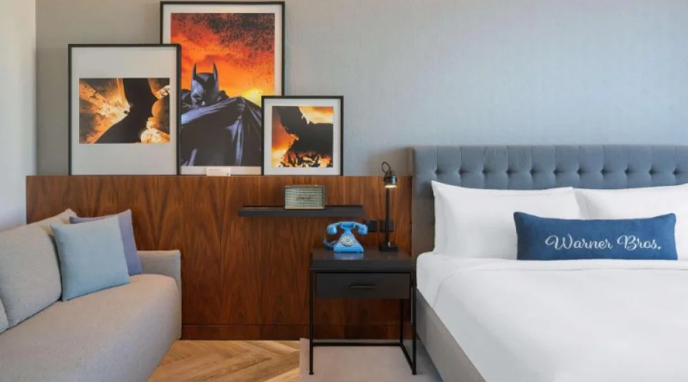 King Artist Room with Kids Bunk Bed at The WB Abu Dhabi Curio Collection By Hilton