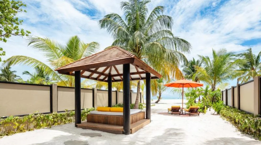 Deluxe Beach Villa with Private Pool at Angsana Velavaru