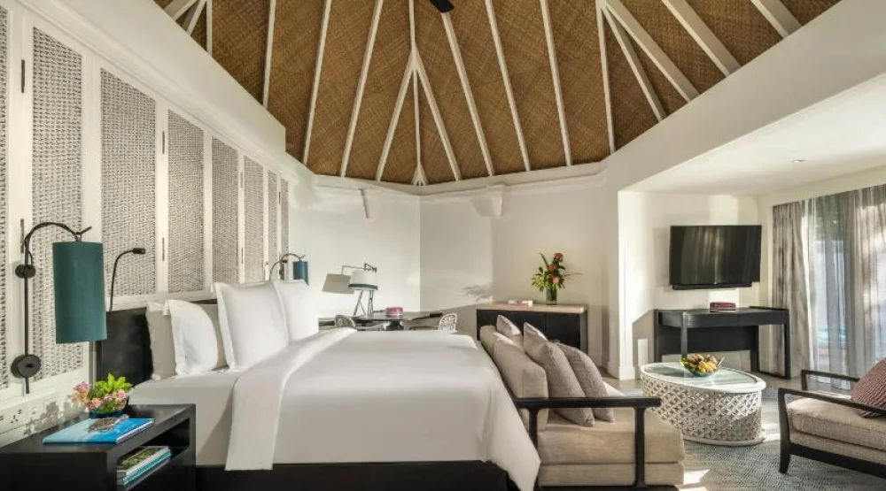 Deluxe Beach Pavilion with Pool Twin Beds at Four Seasons Resort At Kuda Huraa