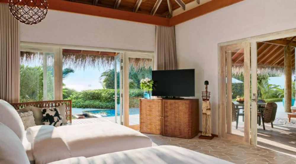 Three Bedroom Sunset Beach Villa with Pool at Sirru Fen Fushi Maldives Private Lagoon Resort