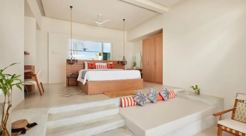 Grand Beach Villa with Private Pool at Sun Siyam Iru Veli