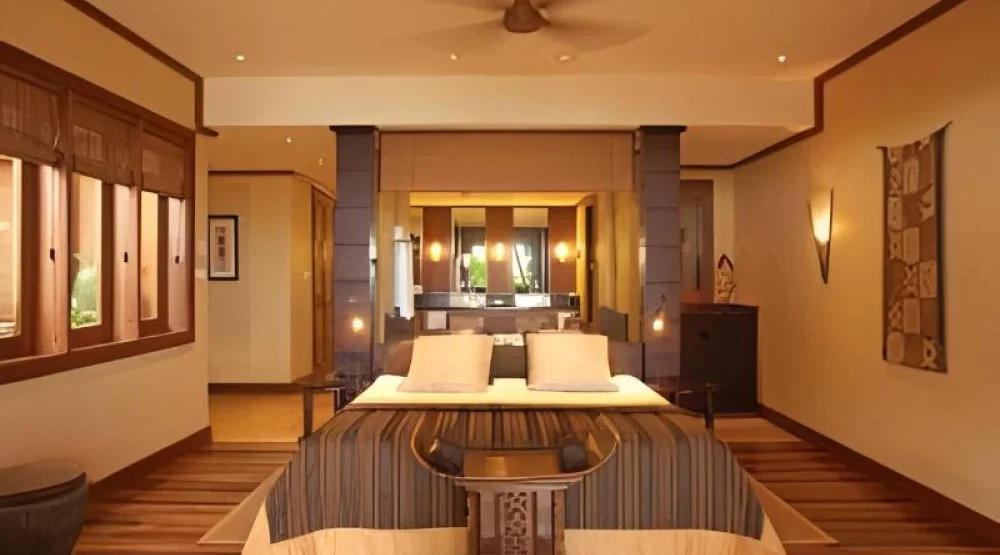 Senior Suite with Sea View at Heritage Awali Golf & Spa Resort