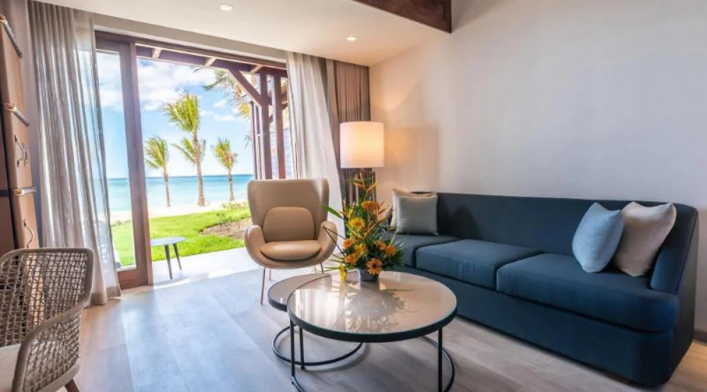 Beach Bliss, Junior Suite, Twin, Beachfront at Le Meridien Ile Maurice