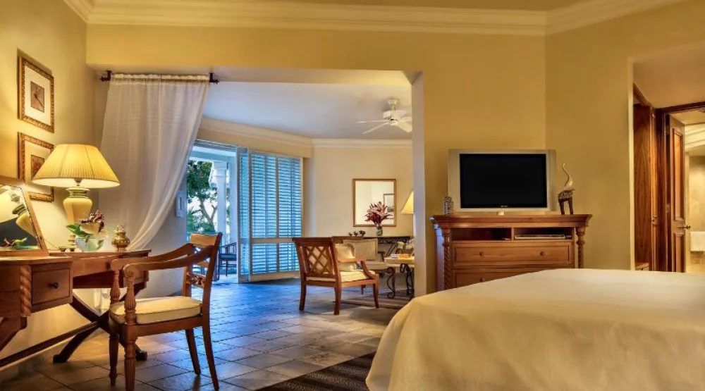 Colonial Garden View Senior Suite at The Residence Mauritius