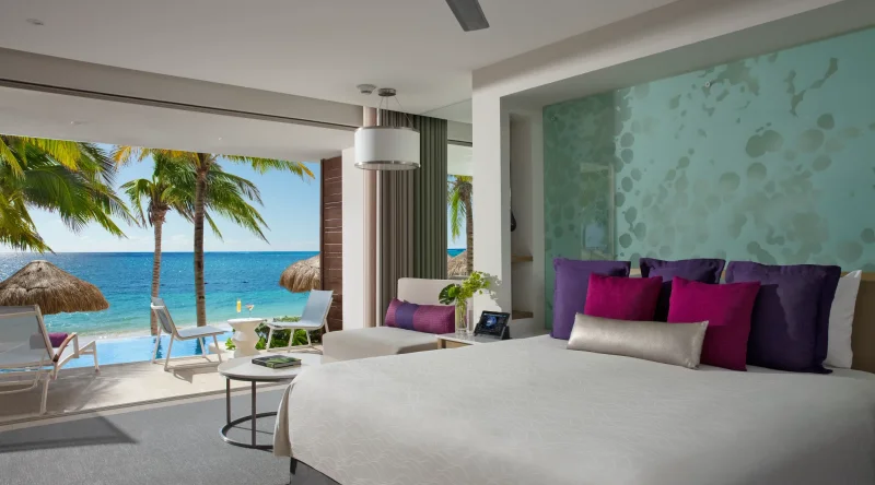 Xhale Club Junior Suite Swim Out Ocean Front at Breathless Riviera Cancun Resort & Spa