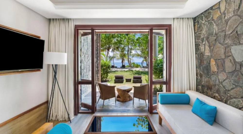 Deluxe Ocean View Garden Room at Kempinski Seychelles Resort