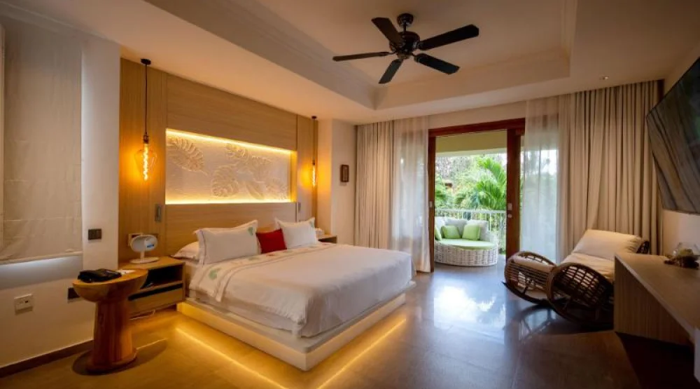 Superior Room at Le Duc De Praslin & Villas