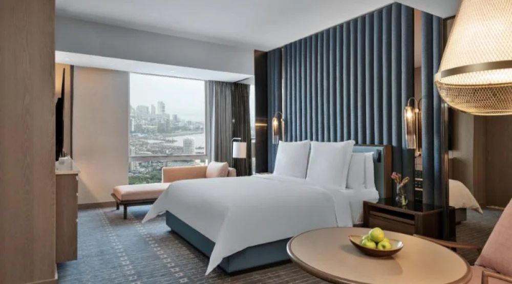 Renovated Deluxe Room King at Four Seasons Hotel Mumbai