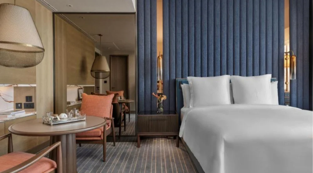 Renovated Deluxe Room - Sea View King at Four Seasons Hotel Mumbai