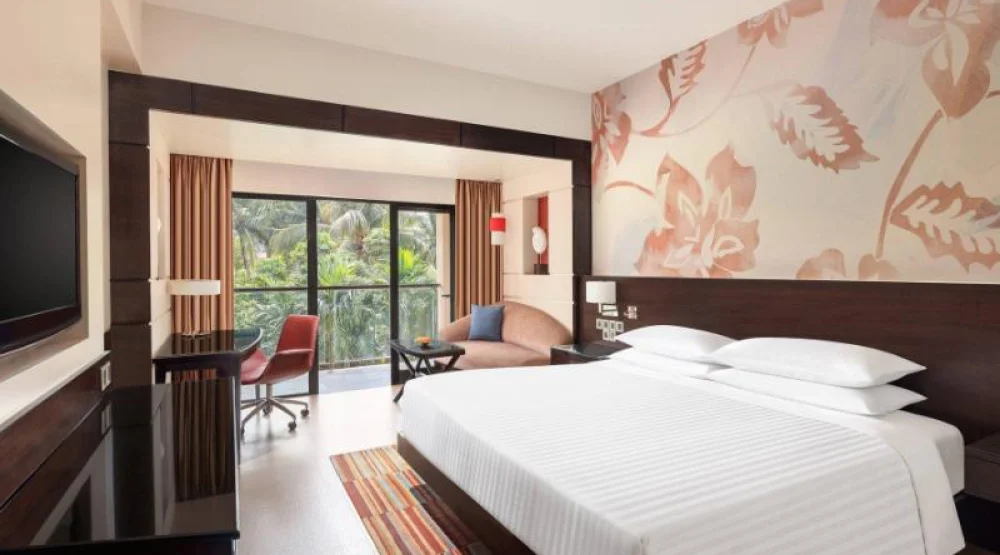 Guest Room, One King, Garden View at Goa Marriott Resort & Spa