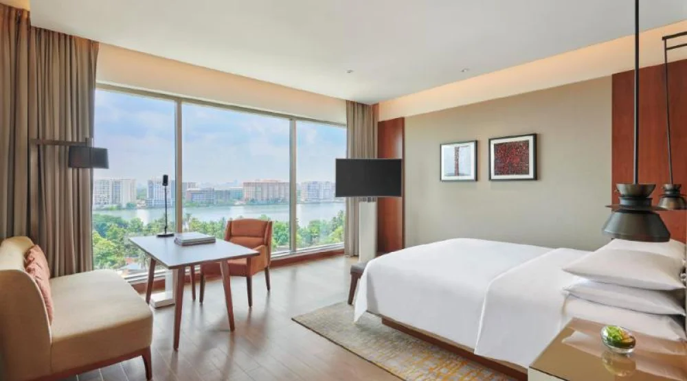 One King Bed Backwater View at Grand Hyatt Kochi Bolgatty