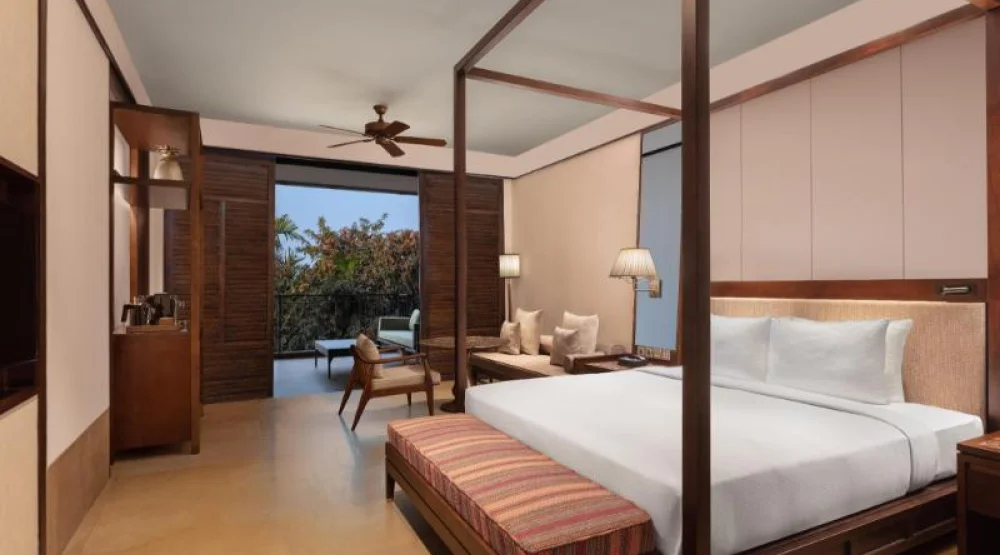 King Deluxe Room with Garden Sit-out at Hilton Goa Resort