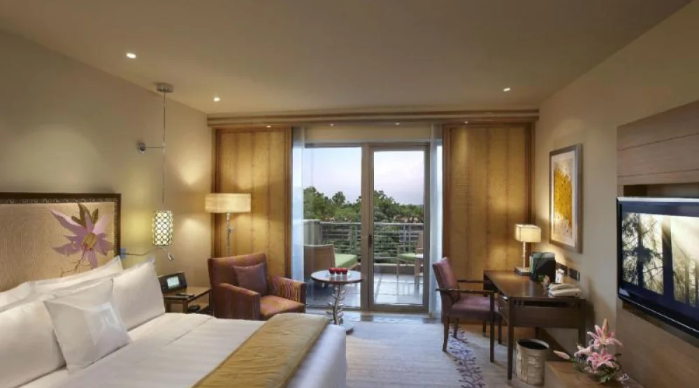 Towers Exclusive, Guest Room, One Queen, Balcony at ITC Gardenia Bengaluru a Luxury Collection Retreat