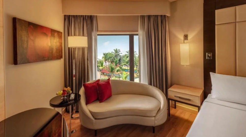 Guest Room, One King, Ocean View at JW Marriott Mumbai Juhu