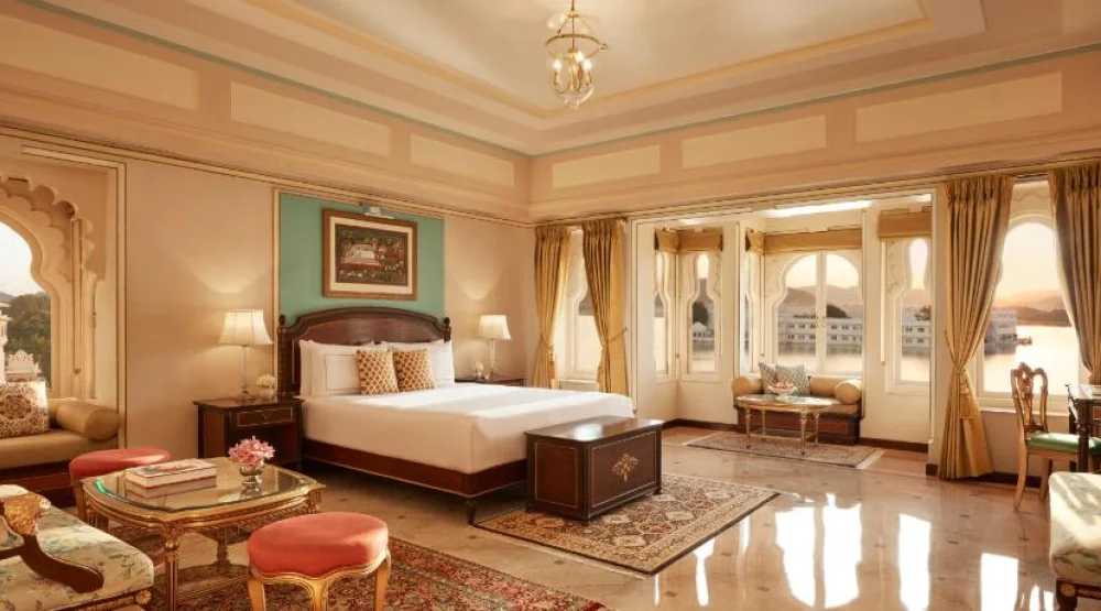 Luxury Suite Lake View at Taj Fateh Prakash Palace