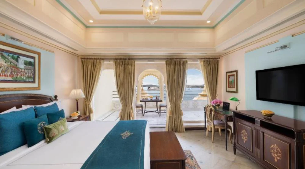 Luxury Suite Lake View with Shared Sit-out at Taj Fateh Prakash Palace