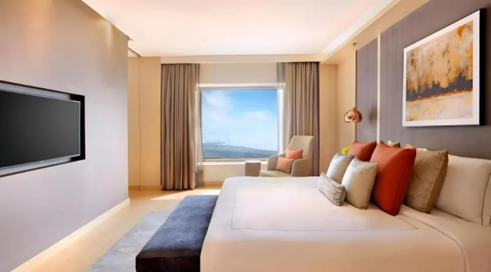 Grand Luxury Room Twin Bed at Taj Lands End