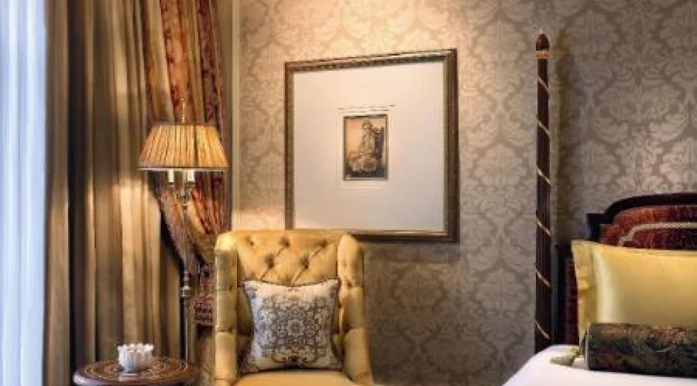 Grande Deluxe Room at The Leela Palace New Delhi