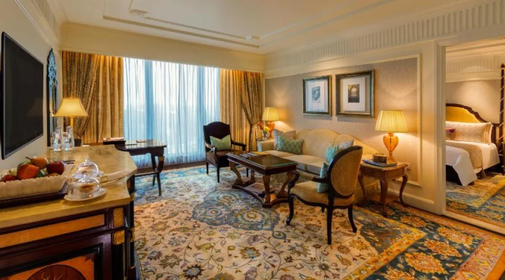 Luxury Suite at The Leela Palace New Delhi