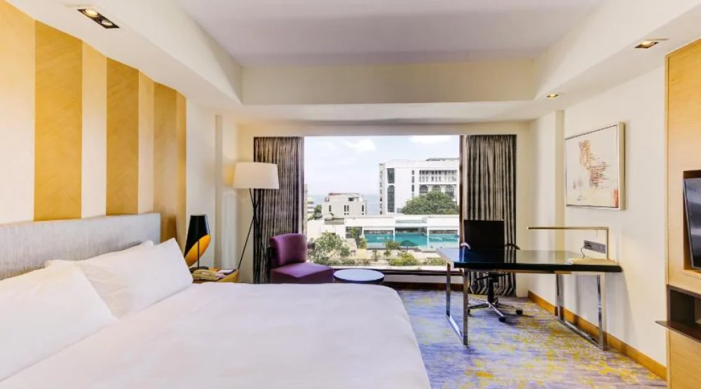 Premium Twin Room at Cinnamon Grand Colombo